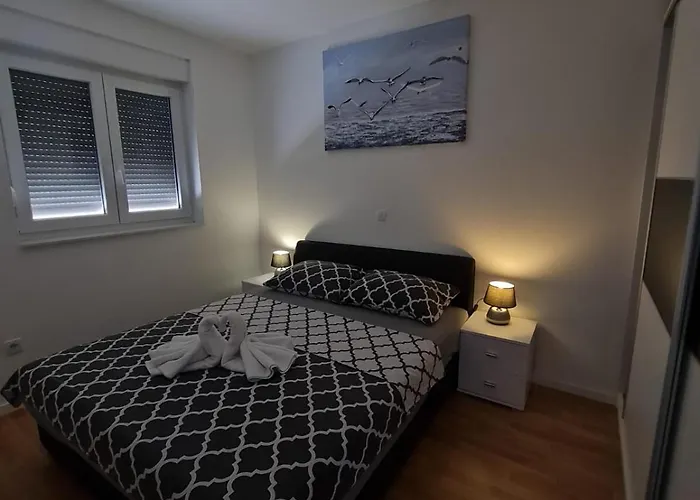 Zdrijac Apartment Nin