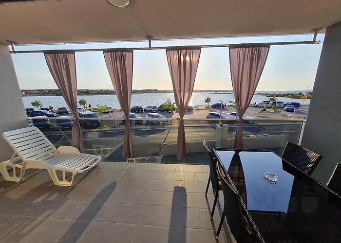 Zdrijac Apartment Nin